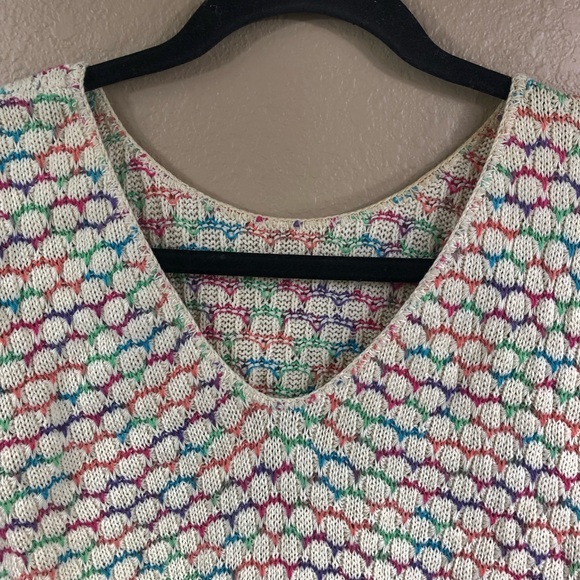 Cutest little vintage knit sweater!! - Picture 4 of 8